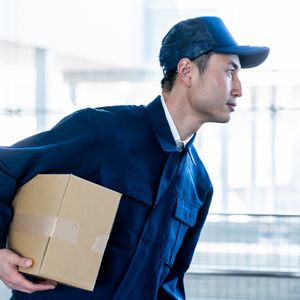 ギフトシーズン到来！軽貨物ドライバーになって冬のお小遣いを稼ぎませんか？