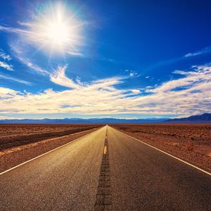 新年度にお仕事をお探しなら高収入も目指せる軽貨物ドライバーに転職してみませんか？ドライバーズサポート株式会社