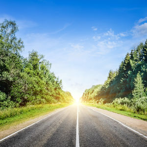 あけましておめでとうございます。本年もよろしくお願いいたします。ドライバーズサポート株式会社